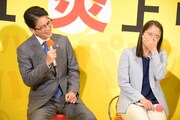 左から唐沢寿明、広瀬アリス。