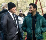 左からブルース・ウィリス、イーライ・ロス。