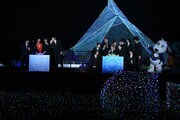 「よみうりランド ジュエルミネーション ～輝きのライトピア～ 点灯式」にて、点灯の瞬間。