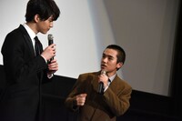 左から甲斐翔真、若林時英。