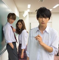 「あのコの、トリコ。」エンドロールより、学園ドラマで再共演した昴（左）、雫（中央）、頼（右）。