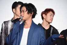 川村壱馬（手前）