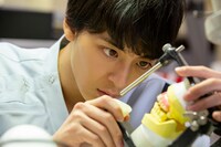 「笑顔の向こうに」