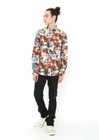 ロングスリーブシャツ（7020円）