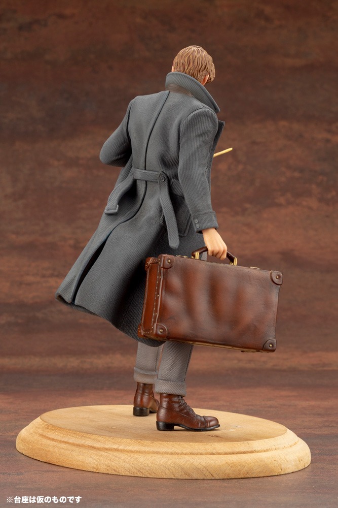 「ARTFX+ ニュート・スキャマンダー」
