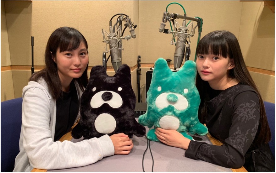 左から松本花奈、夏子。