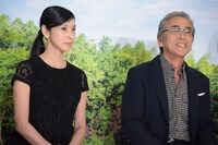 左から黒木瞳、寺島進。