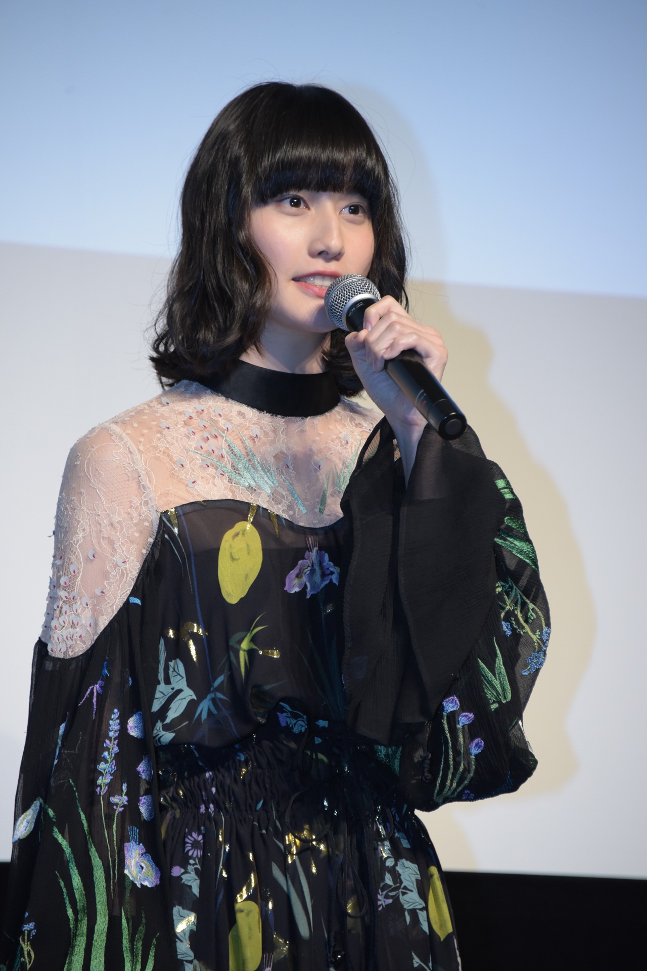 橋本愛