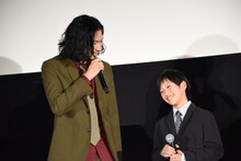 左から青木崇高、歸山竜成。