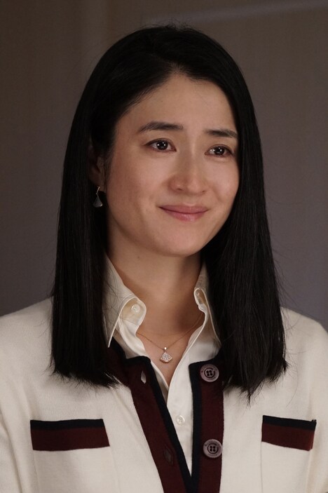 「警部補・碓氷弘一 ～マインド～」より、小雪演じる水沢瞳。