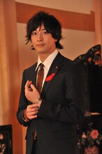 渡部秀演じる火野映司。