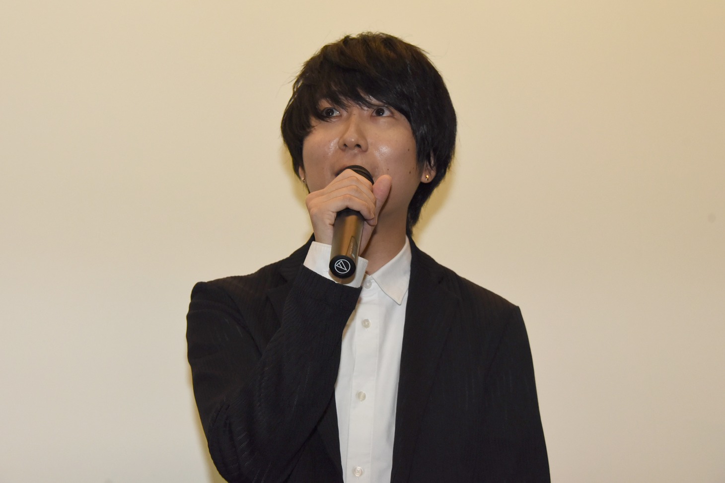 川谷絵音