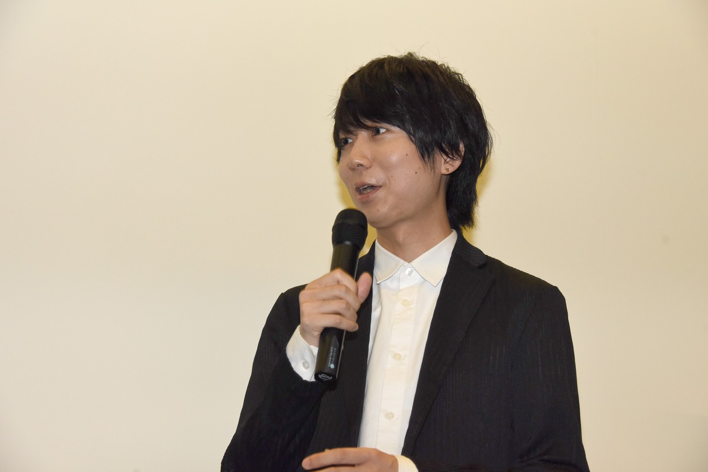 川谷絵音