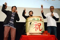 鏡開きの様子。