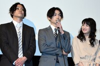 「ONLY SILVER FISH - WATER TANK OF MARY'S ROOM」完成披露舞台挨拶の様子。