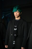 UVERworldの信人。