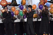 左から宮脇亮、吉沢亮、新木優子。