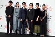 「来る」製作報告会見の様子。