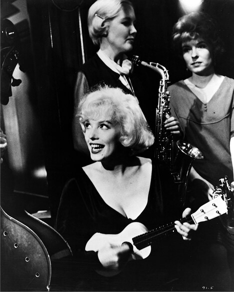 「お熱いのが好き」 Images courtesy of Park CircusMGM Studios