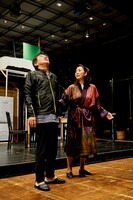 KAAT神奈川芸術劇場プロデュース「セールスマンの死」稽古より。（撮影：細野晋司）