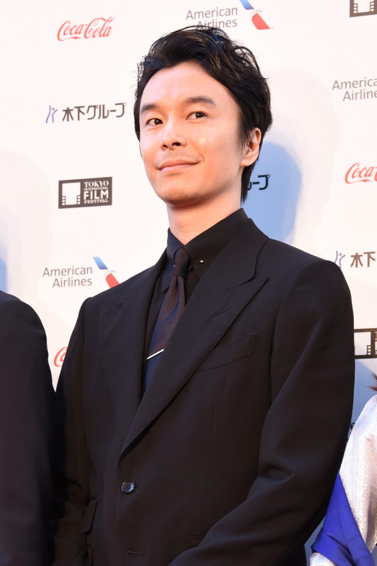 長谷川博己 東京国際映画祭スタート 松岡茉優 福士蒼汰 稲垣吾郎 宮野真守がカーペットへ 画像ギャラリー 39 97 映画ナタリー