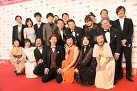 「カメラを止めるな！」のキャストとスタッフ。