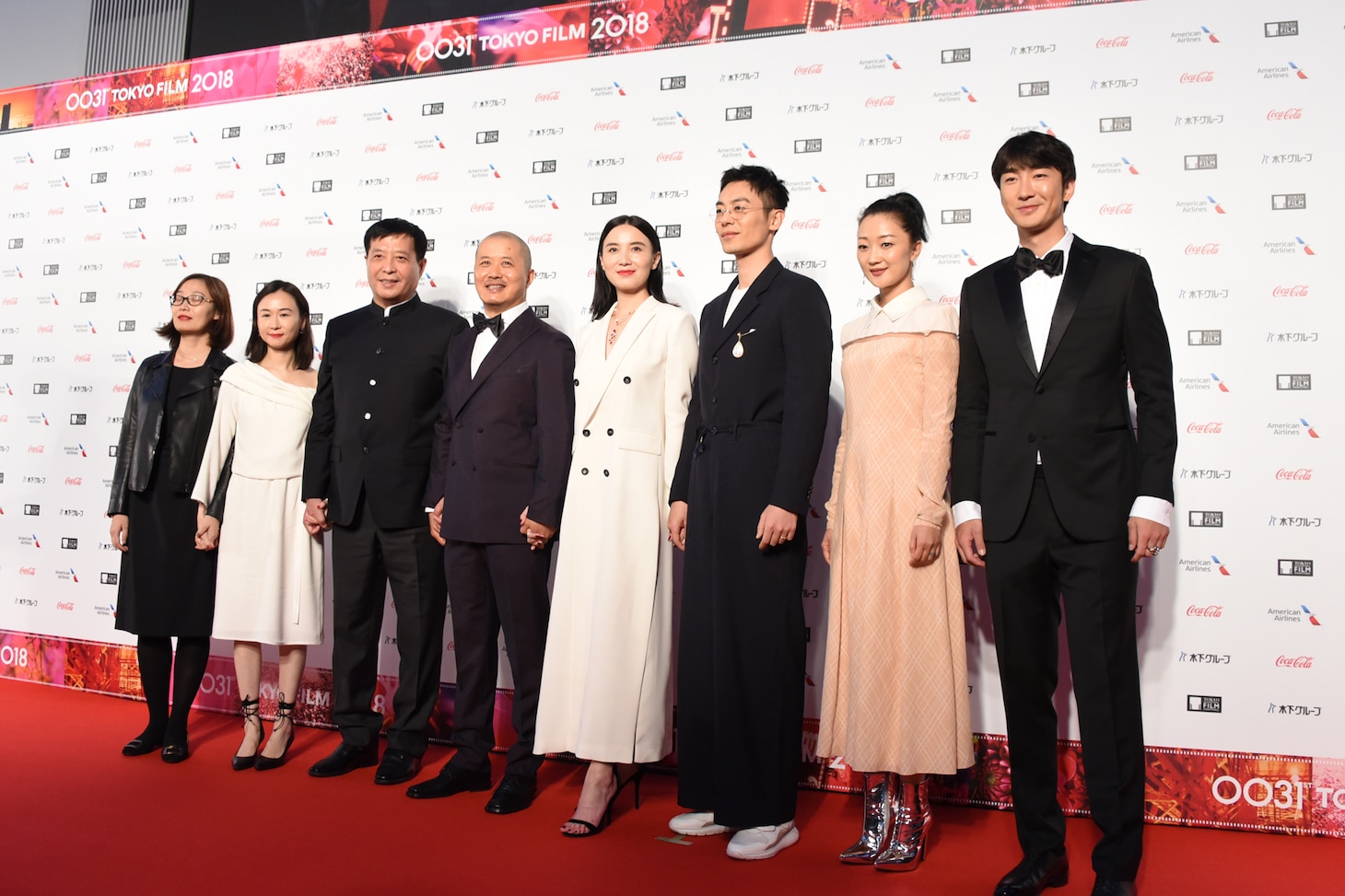 「詩人」のキャストとスタッフ。