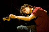 「モダンライフ・イズ・ラビッシュ ～ロンドンの泣き虫ギタリスト～」新場面写真