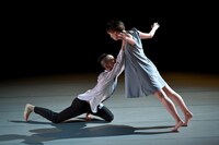 Tarinof dance company「Coco」より。（撮影：飯田耕治）