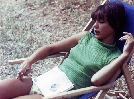 「コレクションする女」