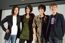 左から半田健人、村上幸平、武田航平、白倉伸一郎。