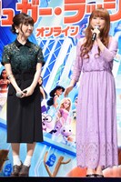 左から諸星すみれ、中川翔子。