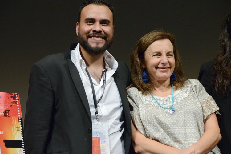 女性同士の奇妙な友情描いたメキシコ映画 監督と主演女優が関係性の 魔法 語る 映画ナタリー 女性同士の奇妙な友情描いたメキシコ映画 監督と主演女優が関係性の 魔法 語る 映画ナタリー