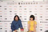 左から今泉力哉、岸井ゆきの。