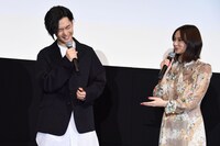 左から千葉雄大、北川景子。