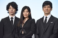 「人魚の眠る家」ワールドプレミアの様子。左から坂口健太郎、篠原涼子、西島秀俊。