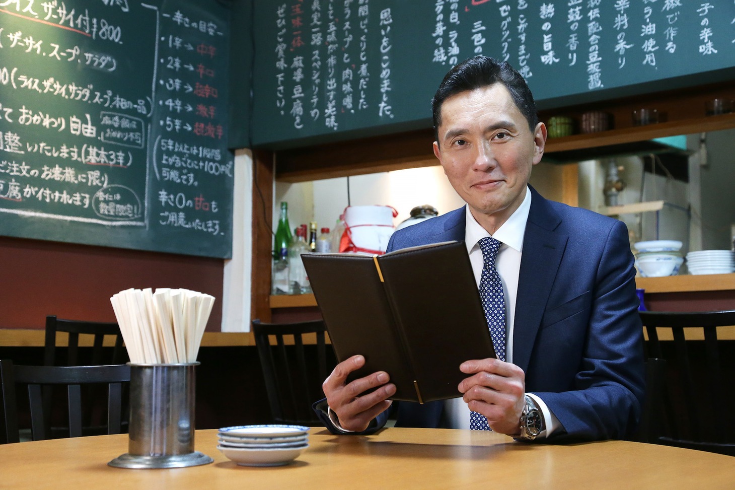 井之頭五郎役の松重豊。