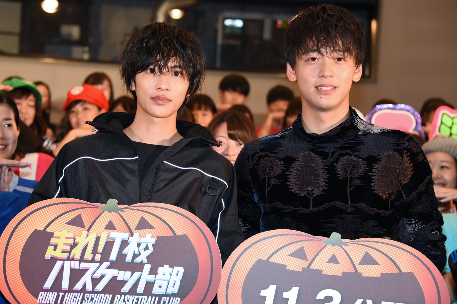 左から志尊淳、竹内涼真。