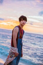 中川大志写真集「maka hou」限定カバー版表紙イメージ