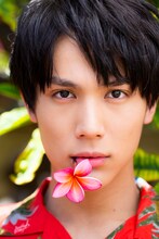 中川大志写真集「maka hou」表紙イメージ