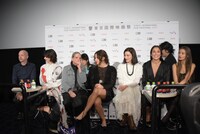 「ブラ物語」記者会見の様子。