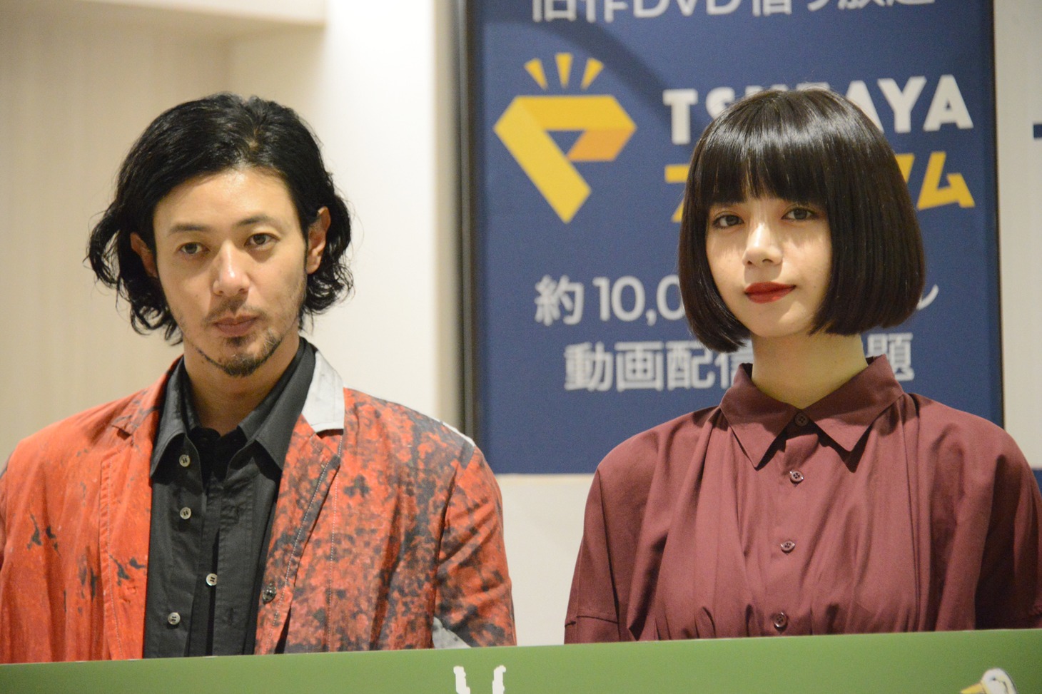 ドラマ「ルームロンダリング」トークイベントの様子。左からオダギリジョー、池田エライザ。
