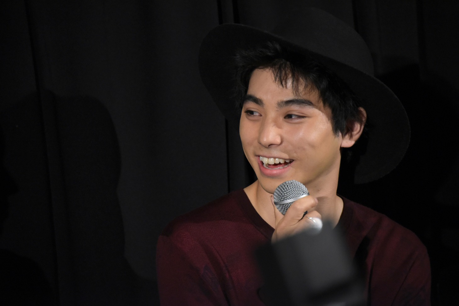 村上虹郎