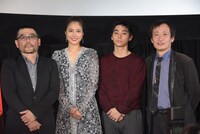 「銃」Q&Aの様子。左から武正晴、広瀬アリス、村上虹郎、奥山和由。