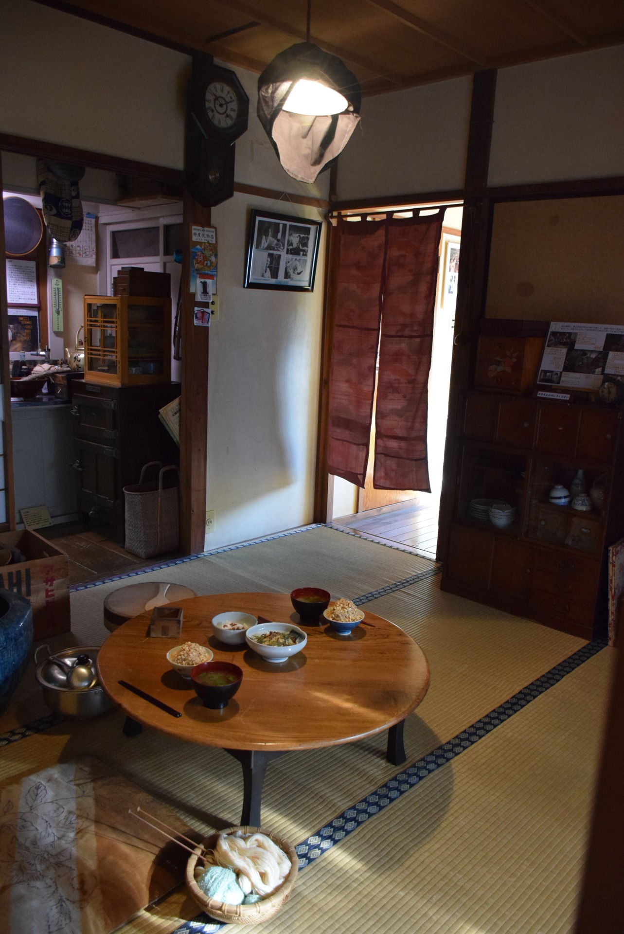 「映画『この世界の片隅に』～すずさんのおうち展」の展示例。(c)昭和のくらし博物館