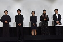 左から早川千絵、木下雄介、津野愛、藤村明世、石川慶。