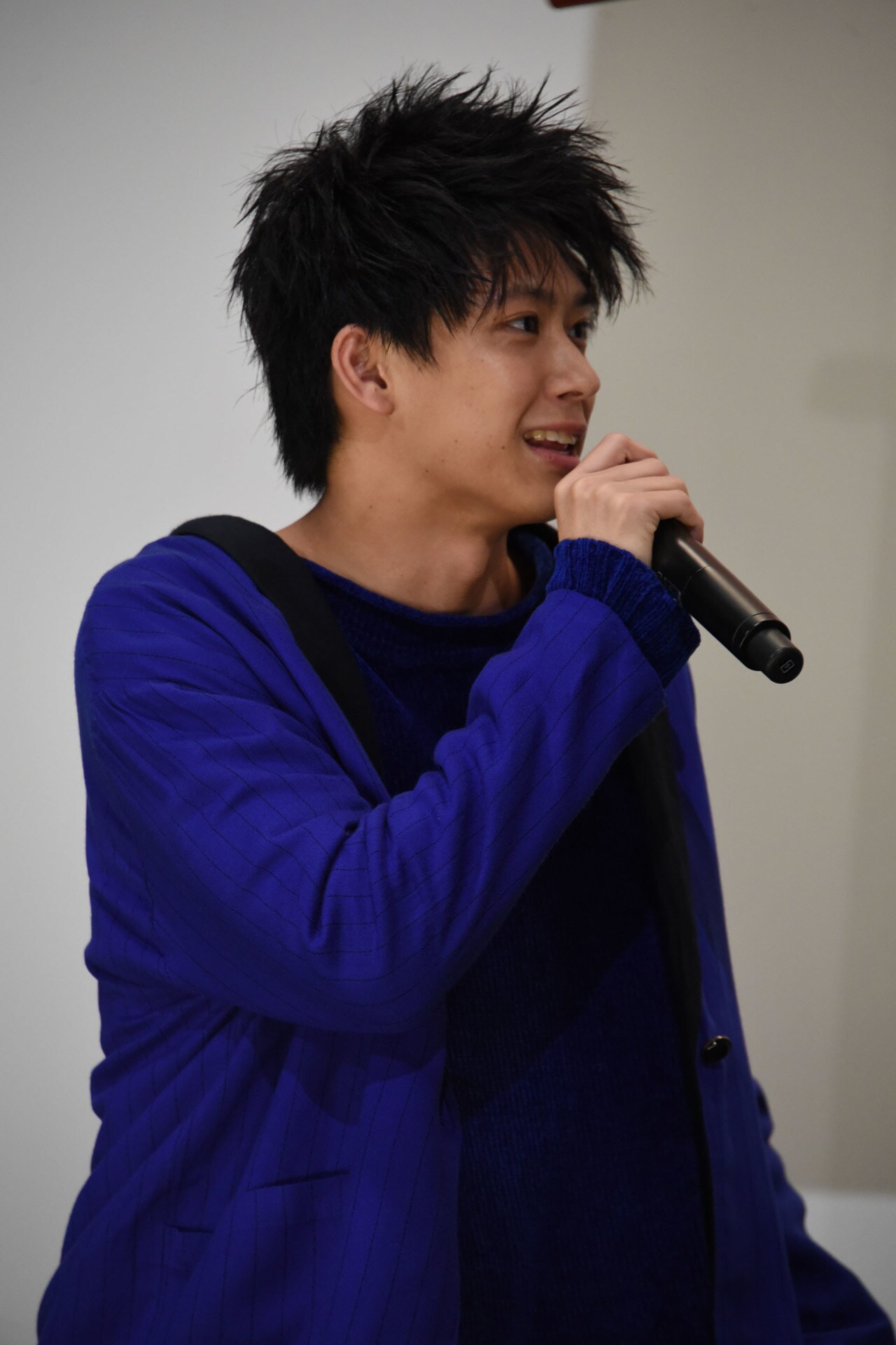 レア【全員サイン入り】鈴木勝大 舞台 最前列、２列目までの特典写真 秋元龍太朗 в X: „鈴木勝大氏の出演舞台「何者」観劇 今はSNSで