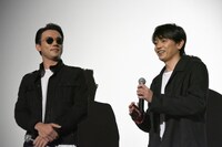 左から小澤雄太、青柳翔。