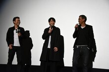 左から小澤雄太、青柳翔、SABU。