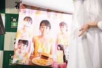 高田夏帆カレンダー中面。